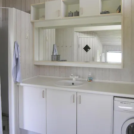 펜션 Gorgeous Home In Asperup With Sauna
